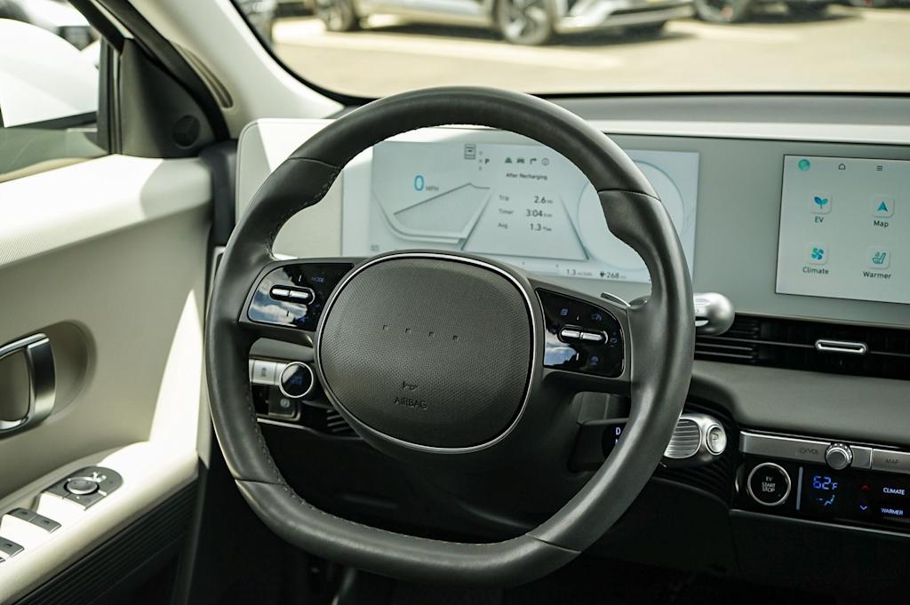 Thumbnail: 2024 Hyundai Ioniq 5 - 13