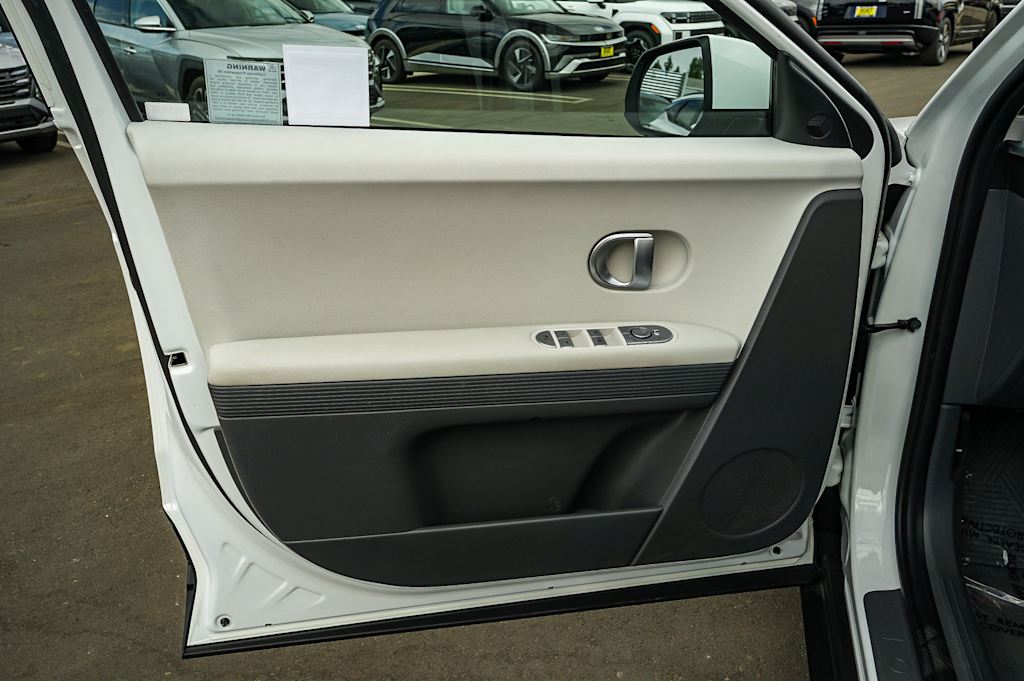 Thumbnail: 2024 Hyundai Ioniq 5 - 24