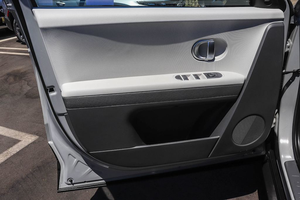 Thumbnail: 2024 Hyundai Ioniq 5 - 22
