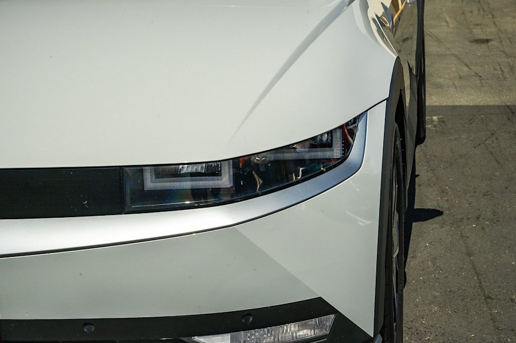 Thumbnail: 2024 Hyundai Ioniq 5 - 11