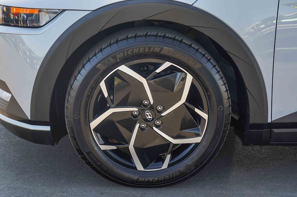 Thumbnail: 2024 Hyundai Ioniq 5 - 7