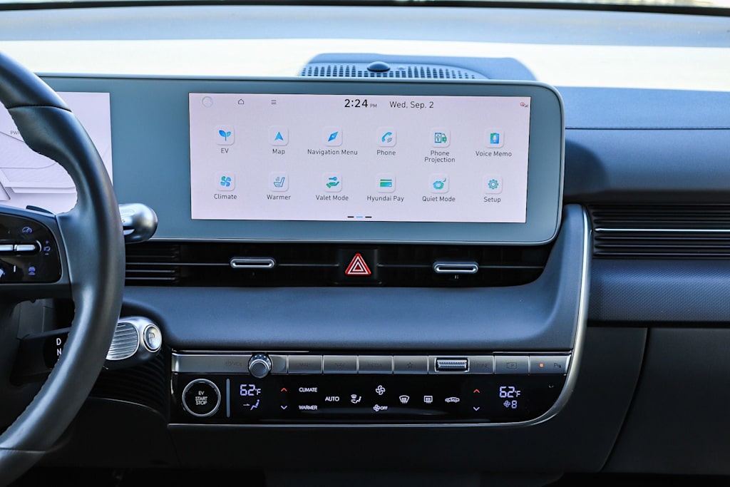 Thumbnail: 2024 Hyundai Ioniq 5 - 13