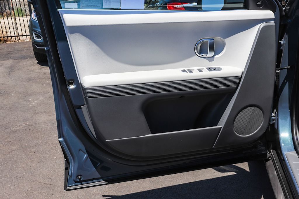 Thumbnail: 2024 Hyundai Ioniq 5 - 24