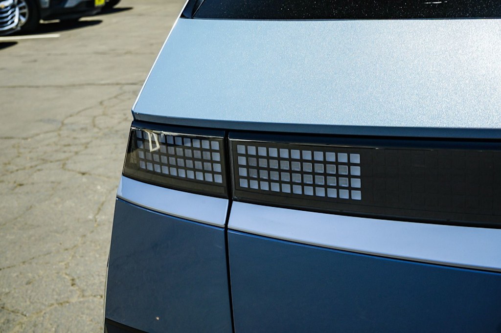 Thumbnail: 2024 Hyundai Ioniq 5 - 20