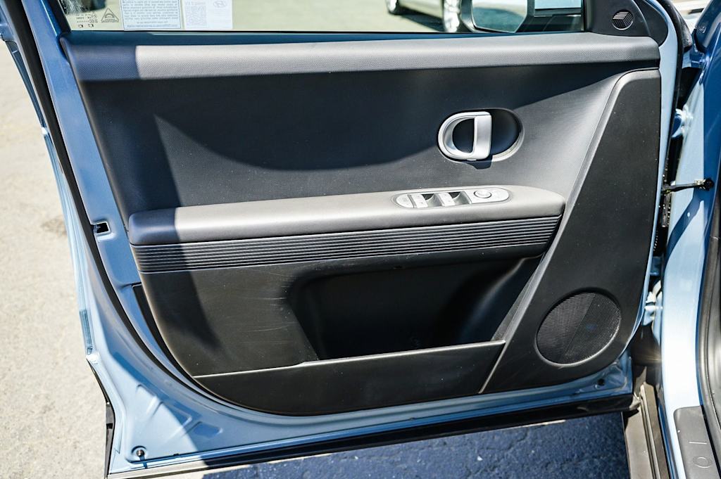 Thumbnail: 2024 Hyundai Ioniq 5 - 23