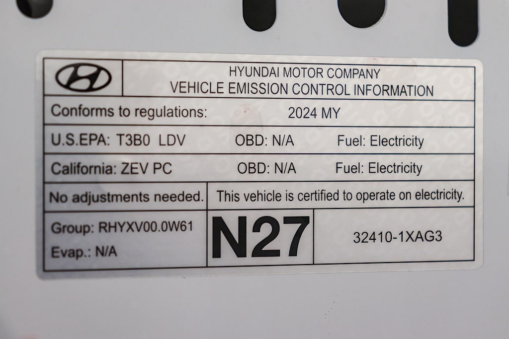 Thumbnail: 2024 Hyundai Ioniq 5 - 16
