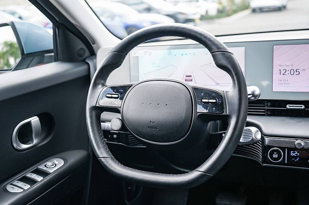 Thumbnail: 2024 Hyundai Ioniq 5 - 12