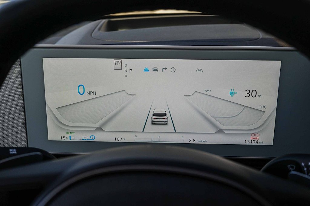 Thumbnail: 2023 Hyundai Ioniq 5 - 25