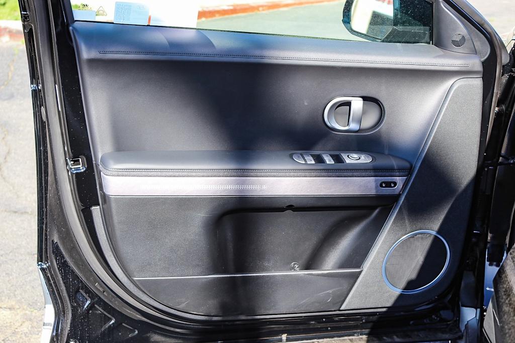 2024 Hyundai Ioniq 5 Limited 25