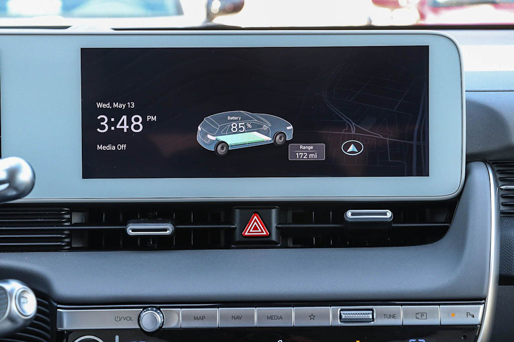 Thumbnail: 2024 Hyundai Ioniq 5 - 11