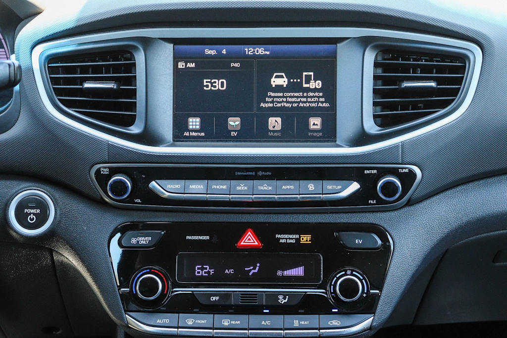 Thumbnail: 2017 Hyundai Ioniq - 23