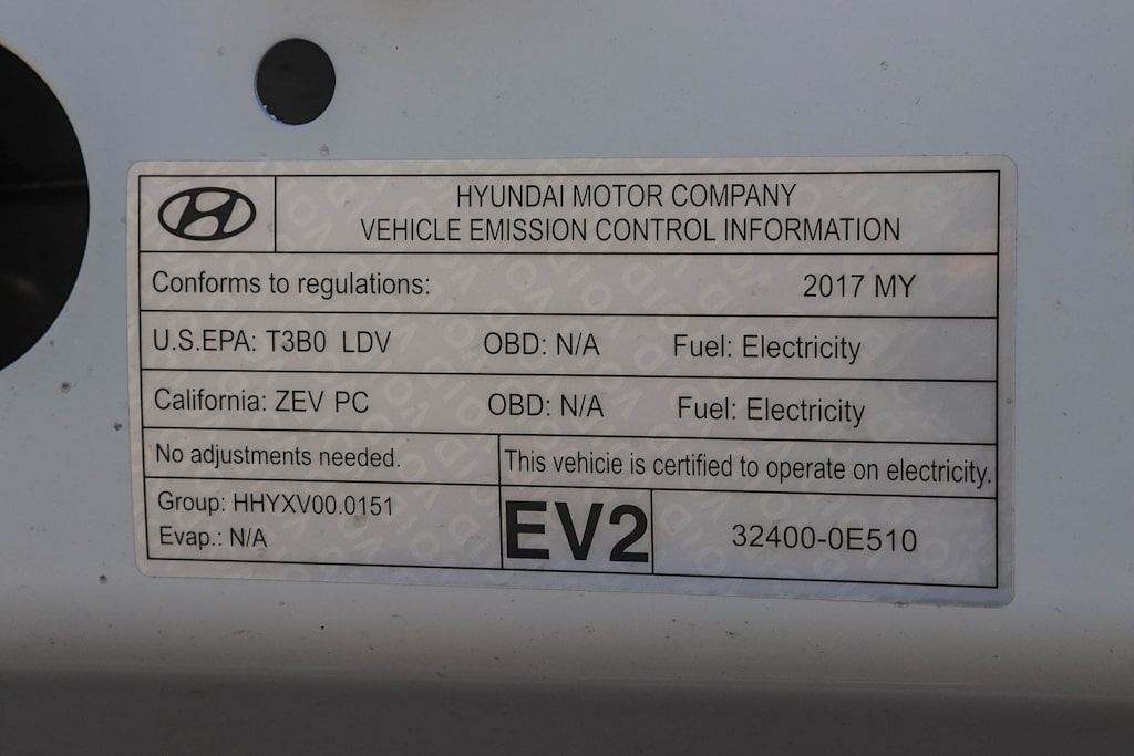 Thumbnail: 2017 Hyundai Ioniq - 16
