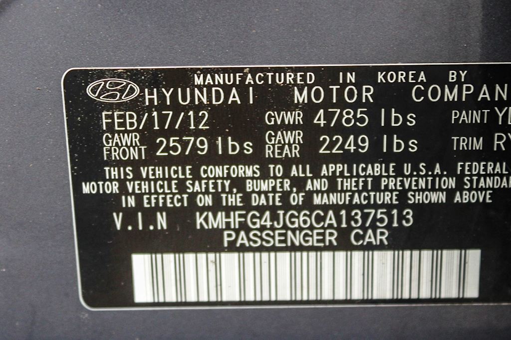 2012 Hyundai Azera Base 17