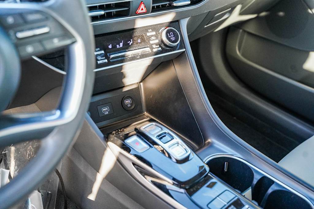 Thumbnail: 2023 Hyundai Sonata - 25