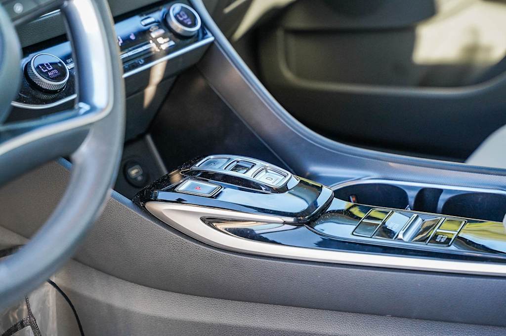 Thumbnail: 2023 Hyundai Sonata - 12