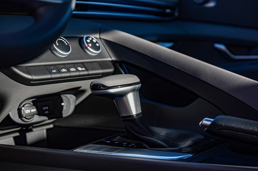 Thumbnail: 2025 Hyundai Elantra - 14