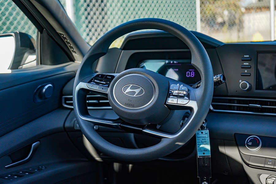 Thumbnail: 2025 Hyundai Elantra - 12