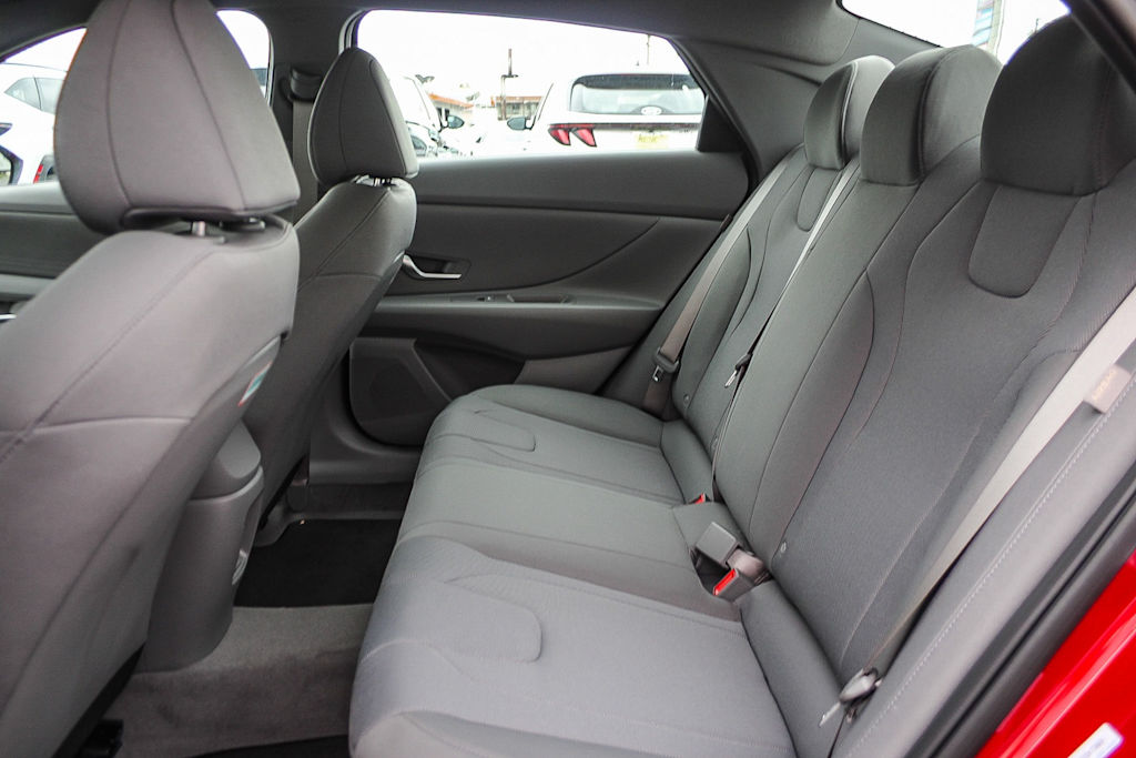 Thumbnail: 2025 Hyundai Elantra - 11