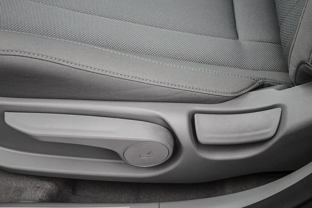 Thumbnail: 2025 Hyundai Elantra - 27