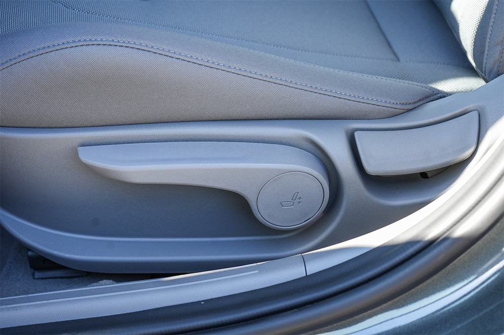 Thumbnail: 2025 Hyundai Elantra - 29