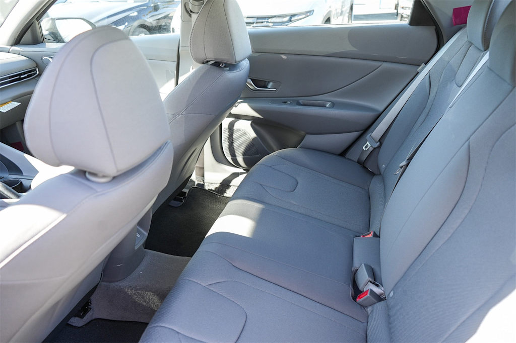 Thumbnail: 2025 Hyundai Elantra - 11