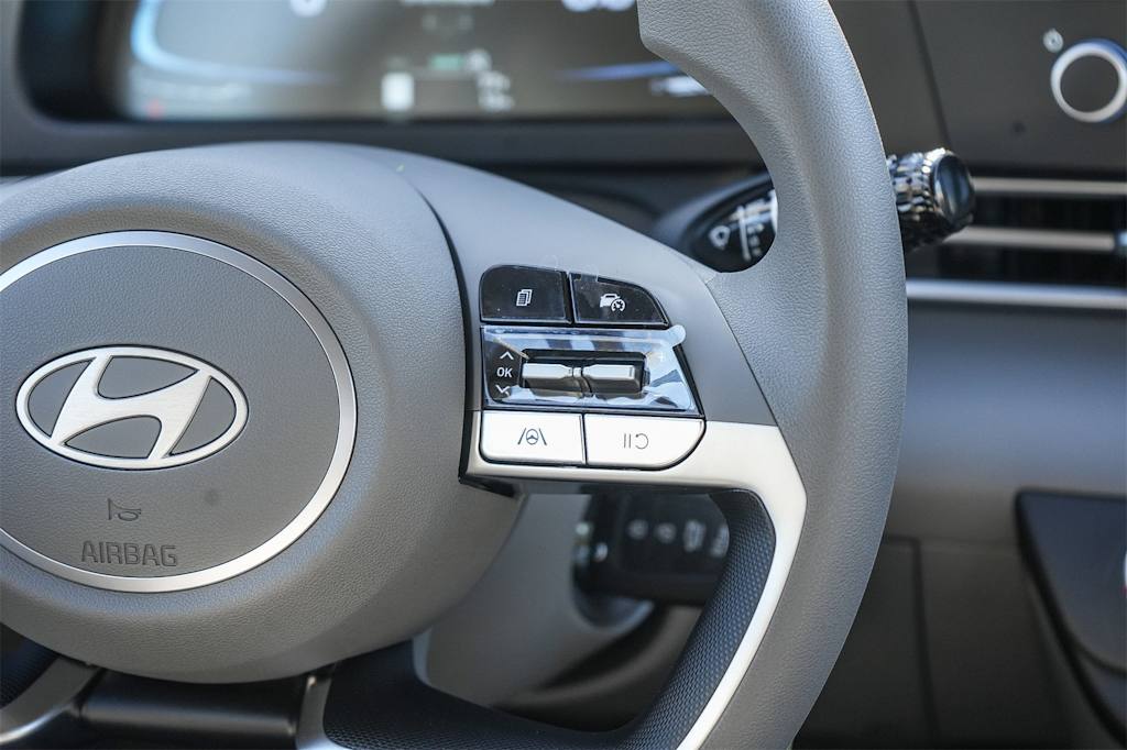 Thumbnail: 2025 Hyundai Elantra - 26