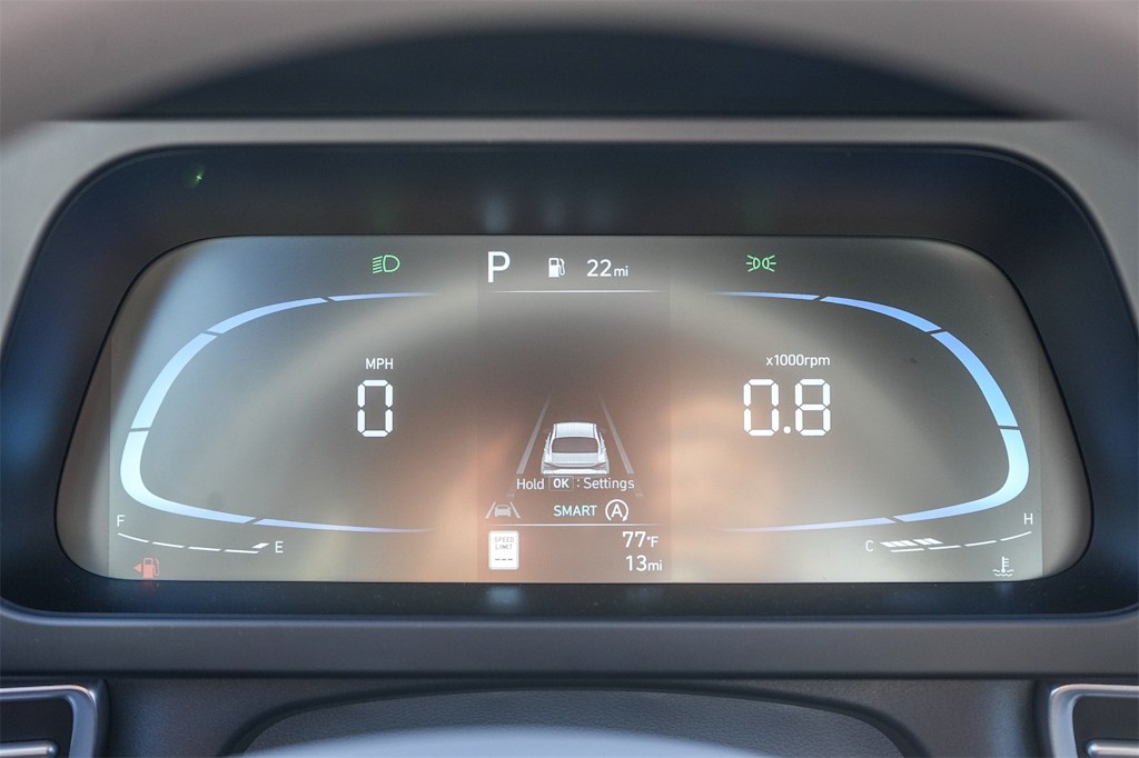 Thumbnail: 2025 Hyundai Elantra - 31