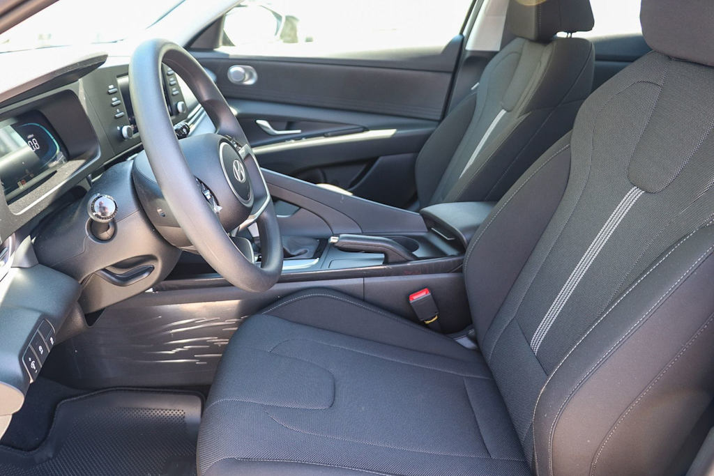 Thumbnail: 2026 Hyundai Elantra - 9