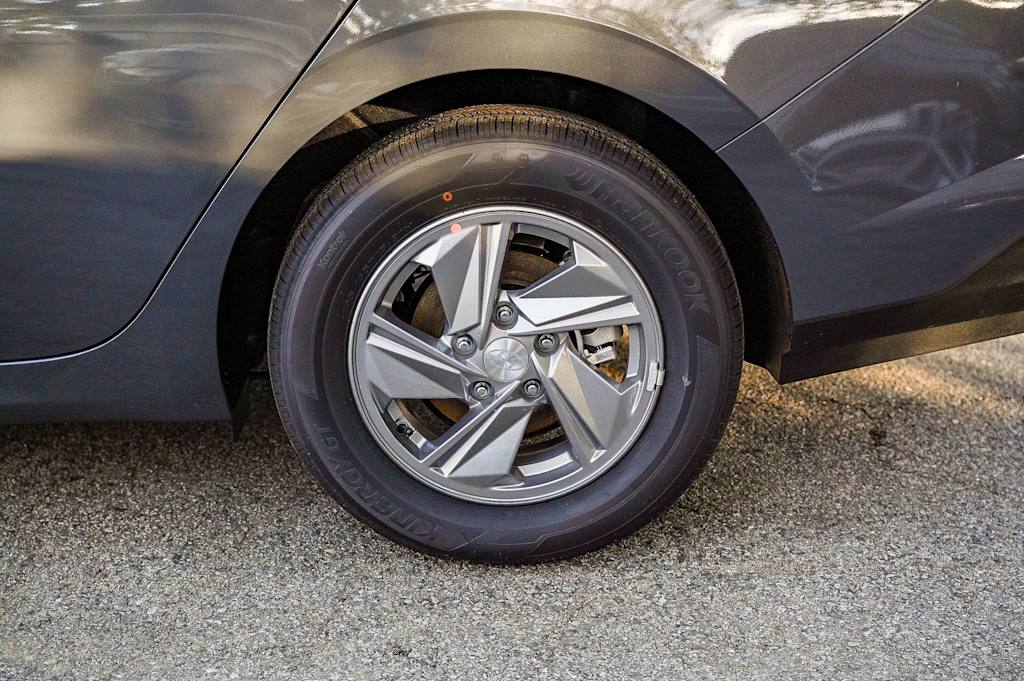 Thumbnail: 2026 Hyundai Elantra - 21