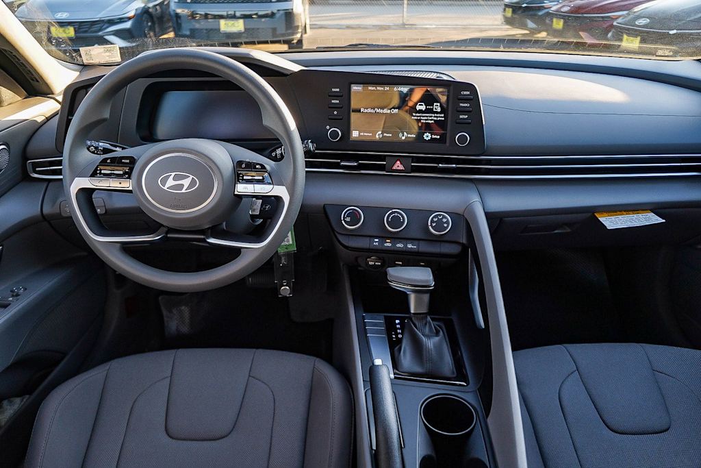 Thumbnail: 2026 Hyundai Elantra - 2