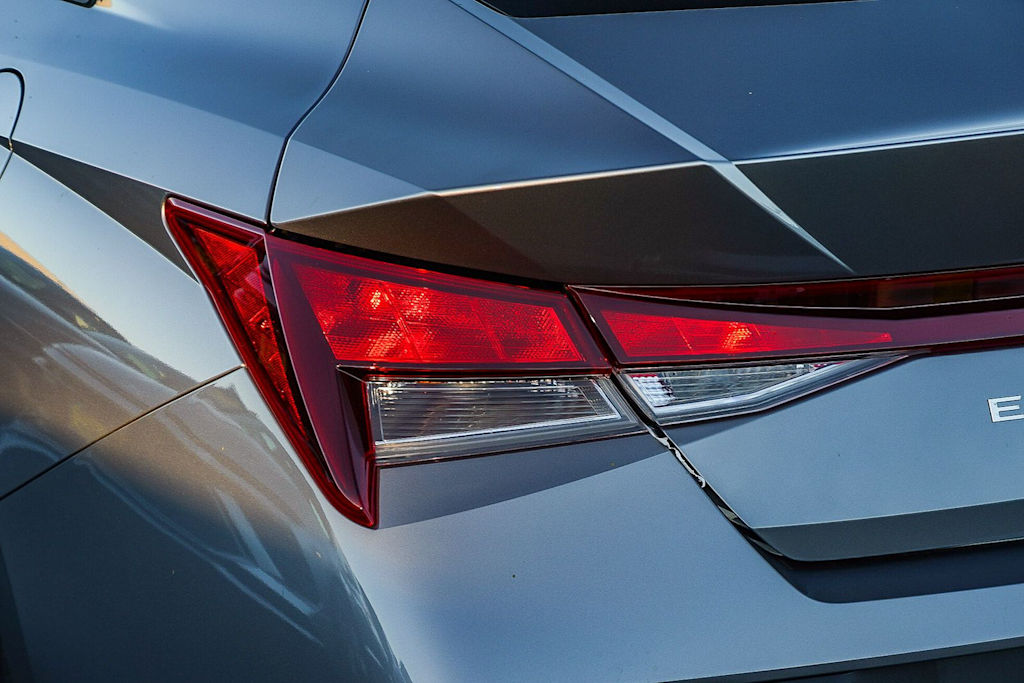 Thumbnail: 2026 Hyundai Elantra - 18