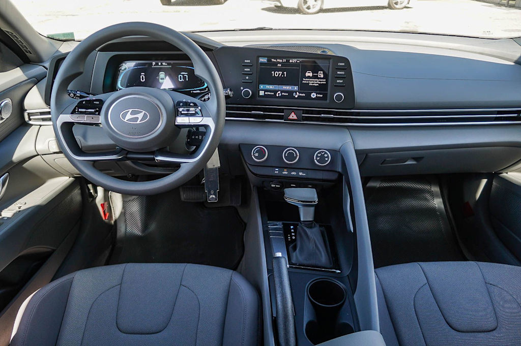 Thumbnail: 2026 Hyundai Elantra - 2