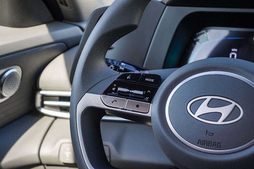 Thumbnail: 2026 Hyundai Elantra - 22