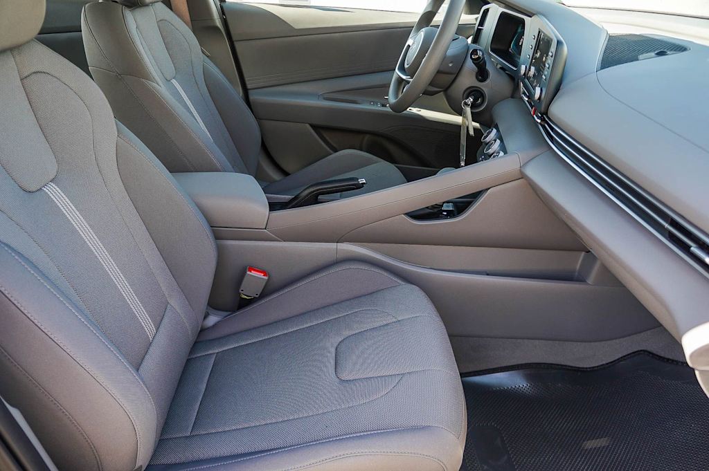Thumbnail: 2026 Hyundai Elantra - 8