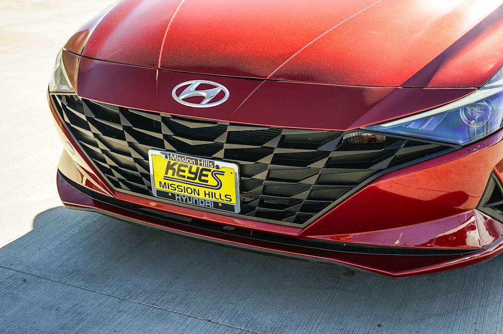 Thumbnail: 2023 Hyundai Elantra - 21