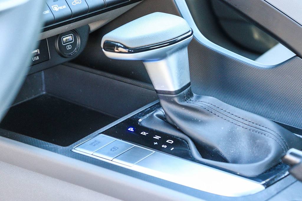 Thumbnail: 2023 Hyundai Elantra - 13
