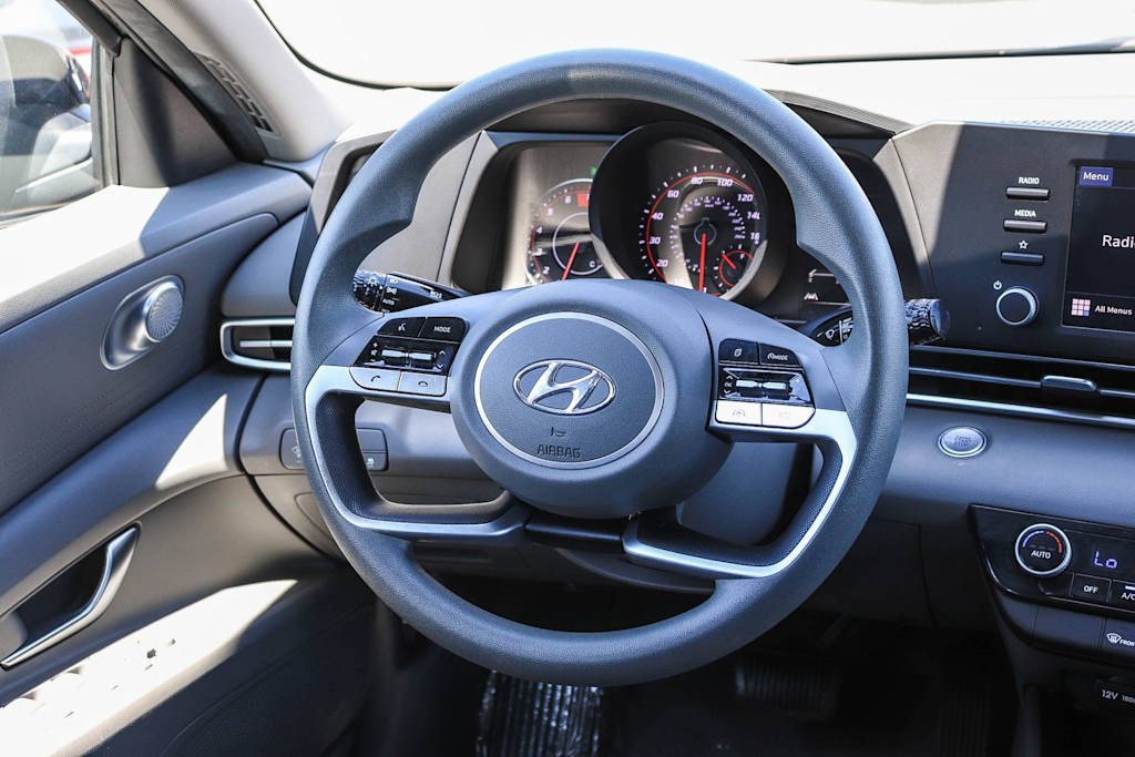 Thumbnail: 2023 Hyundai Elantra - 11