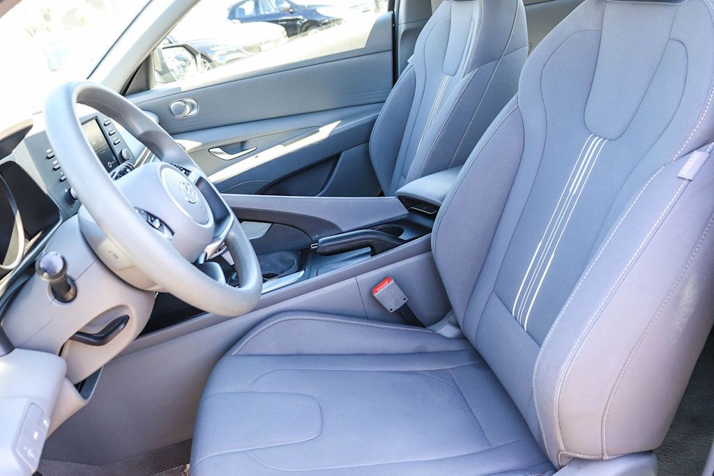 Thumbnail: 2023 Hyundai Elantra - 9
