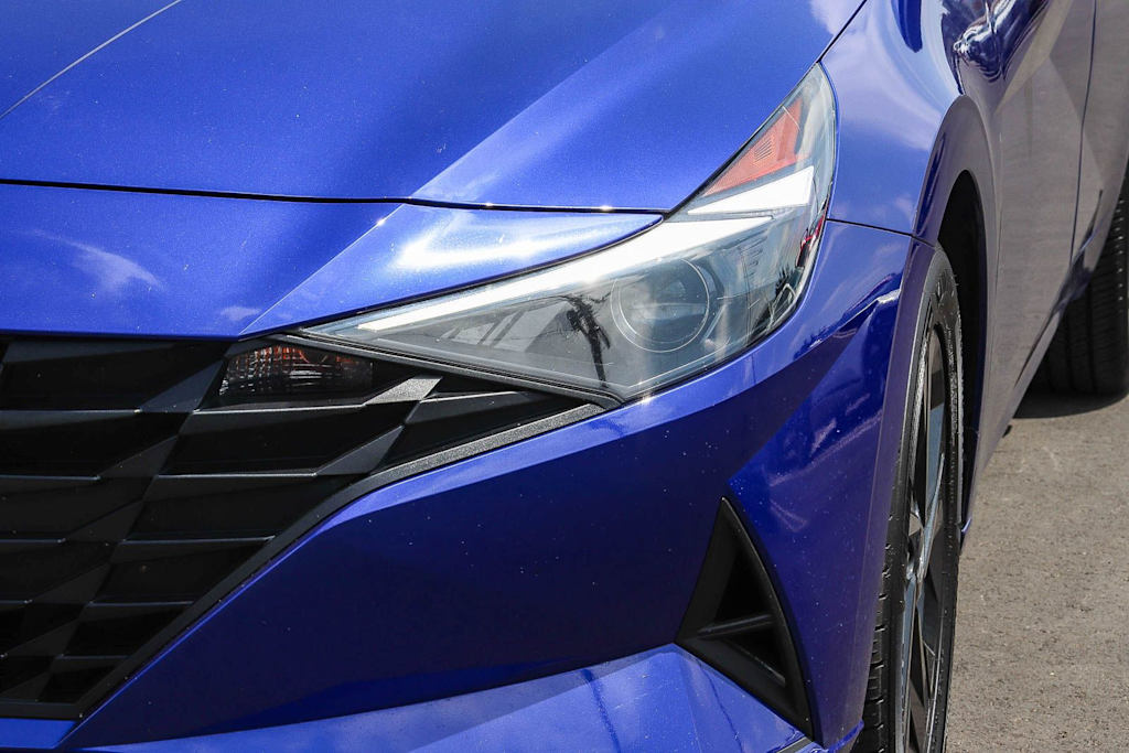 Thumbnail: 2023 Hyundai Elantra - 9