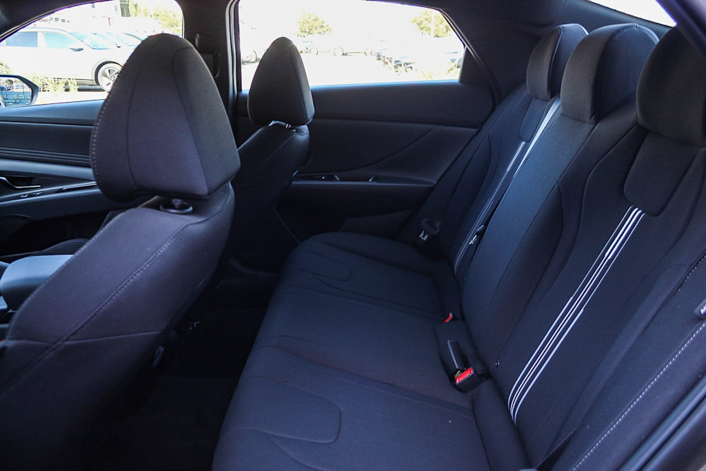 Thumbnail: 2025 Hyundai Elantra - 12