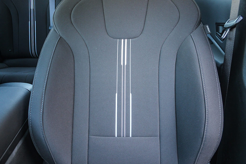 Thumbnail: 2025 Hyundai Elantra - 24