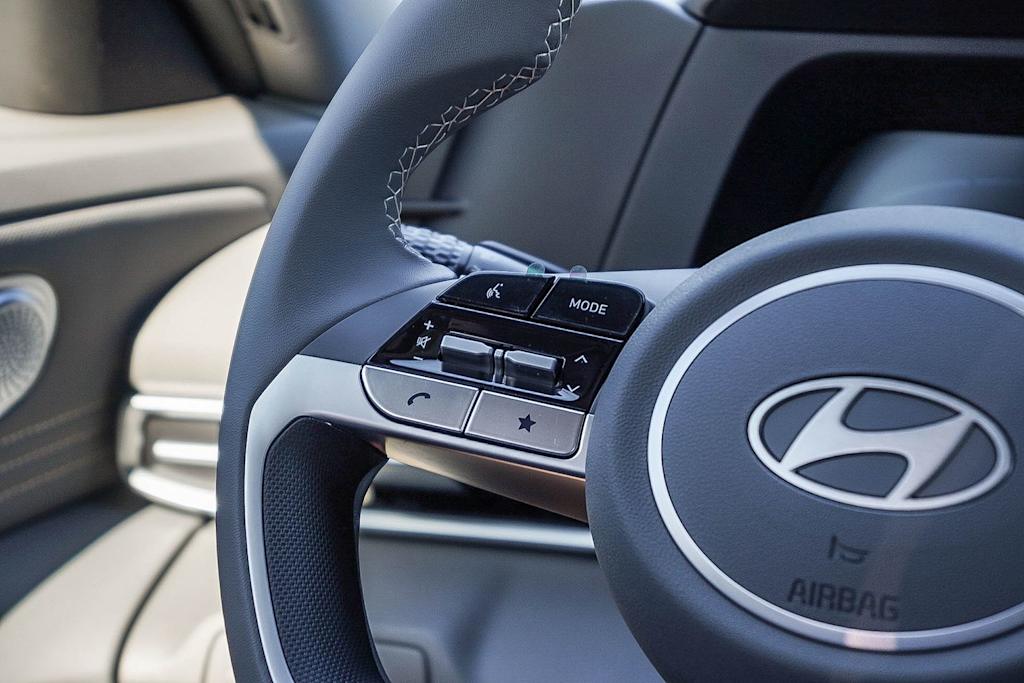 Thumbnail: 2026 Hyundai Elantra - 24