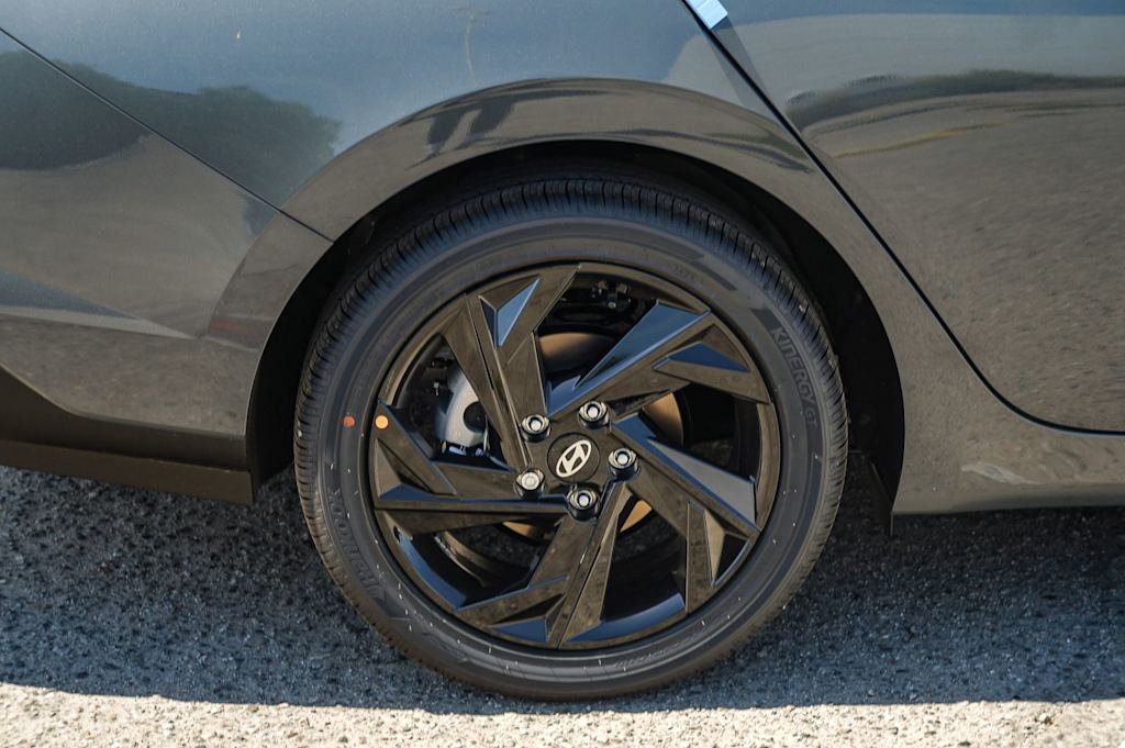 Thumbnail: 2026 Hyundai Elantra - 21