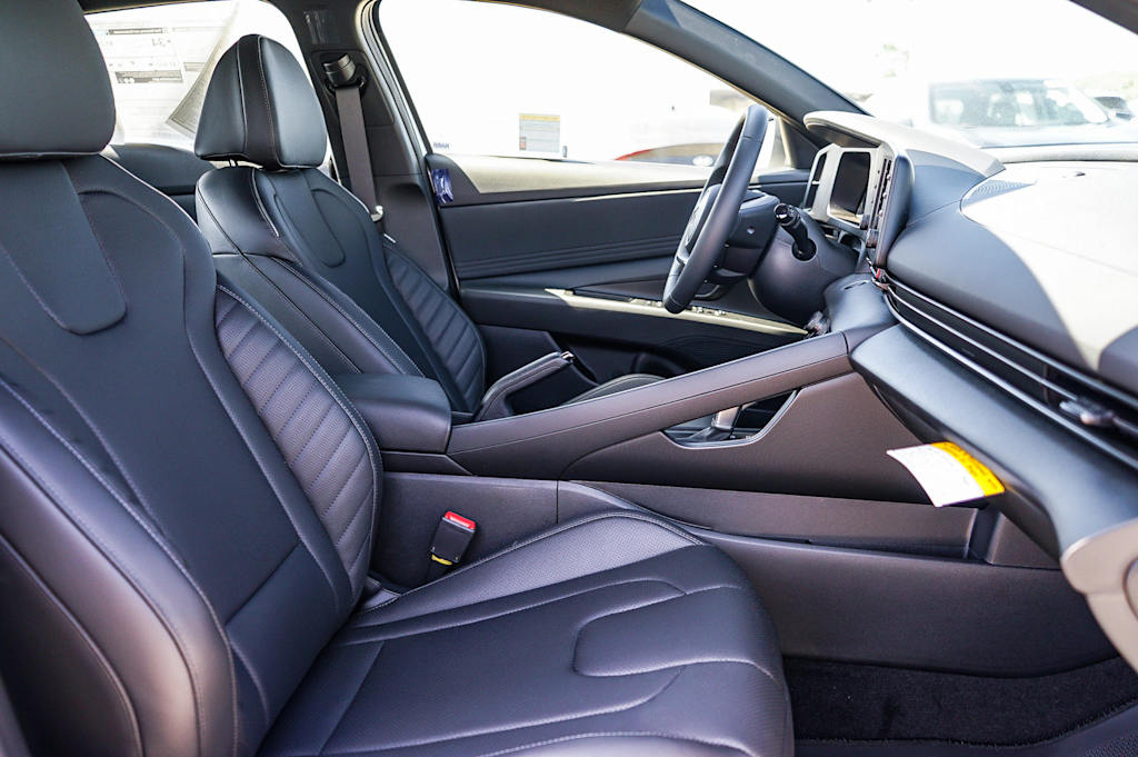 Thumbnail: 2026 Hyundai Elantra - 10