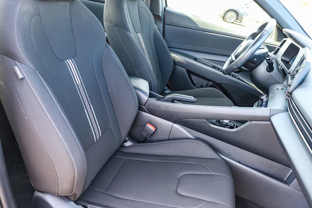 Thumbnail: 2025 Hyundai Elantra - 10