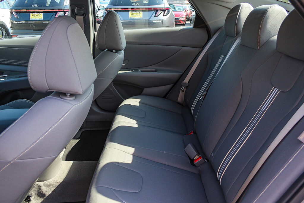 Thumbnail: 2025 Hyundai Elantra - 12