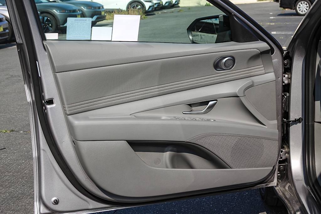 Thumbnail: 2025 Hyundai Elantra - 20