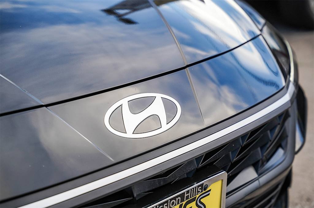 Thumbnail: 2025 Hyundai Elantra - 6