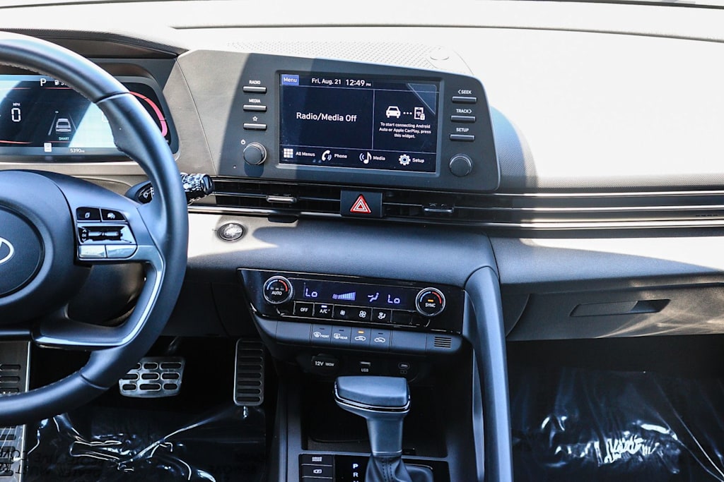 Thumbnail: 2025 Hyundai Elantra - 8
