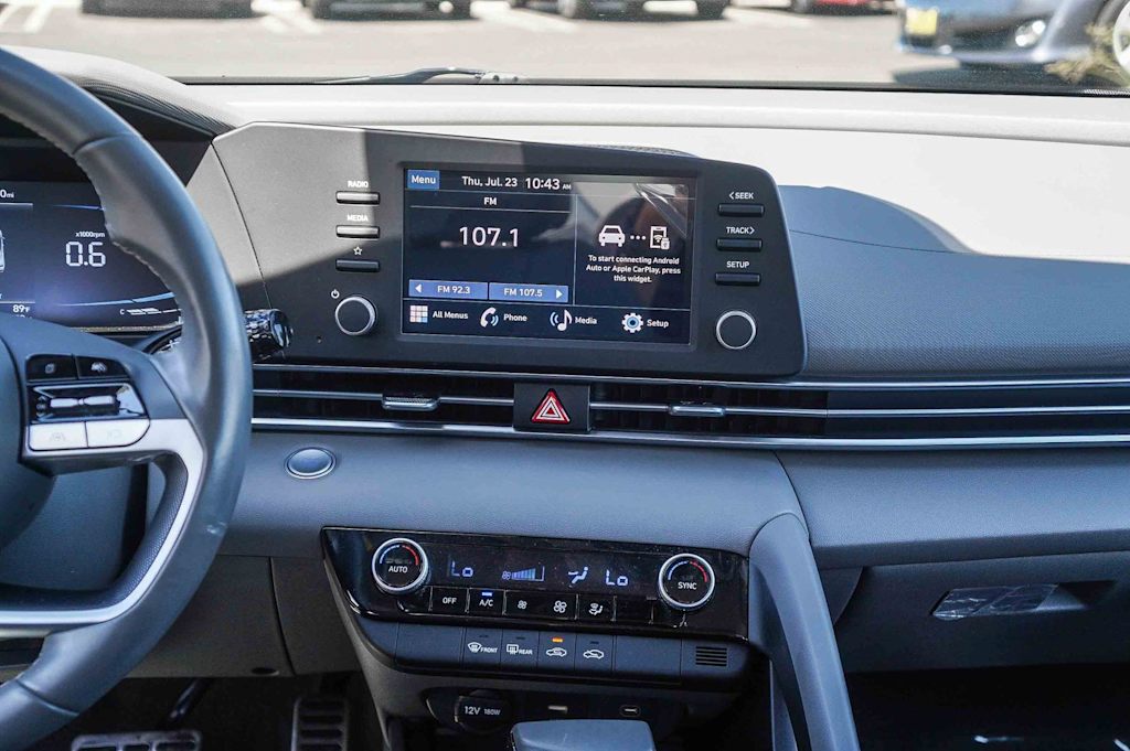 Thumbnail: 2025 Hyundai Elantra - 13